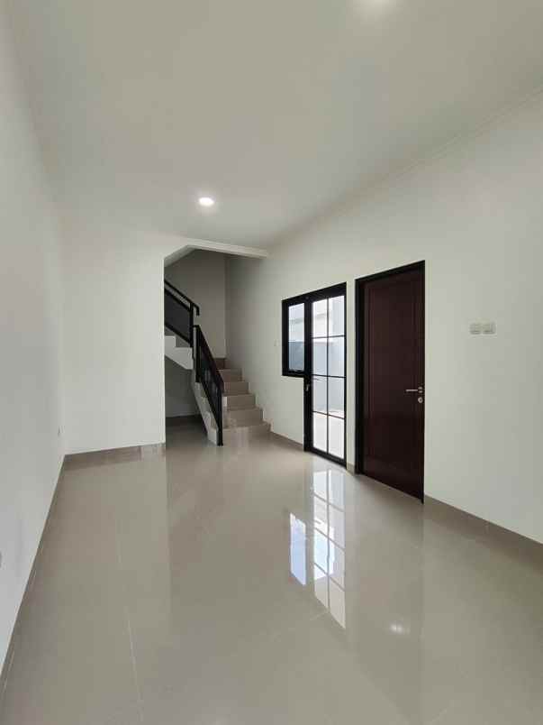 dijual rumah leuwinanggung