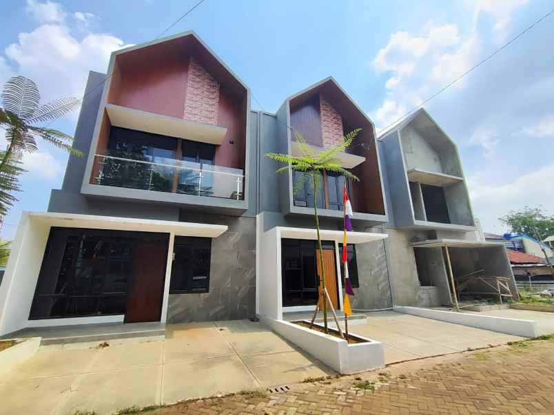 dijual rumah leuwinanggung