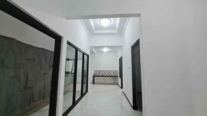 dijual rumah lokasi dekat suhat kota malang