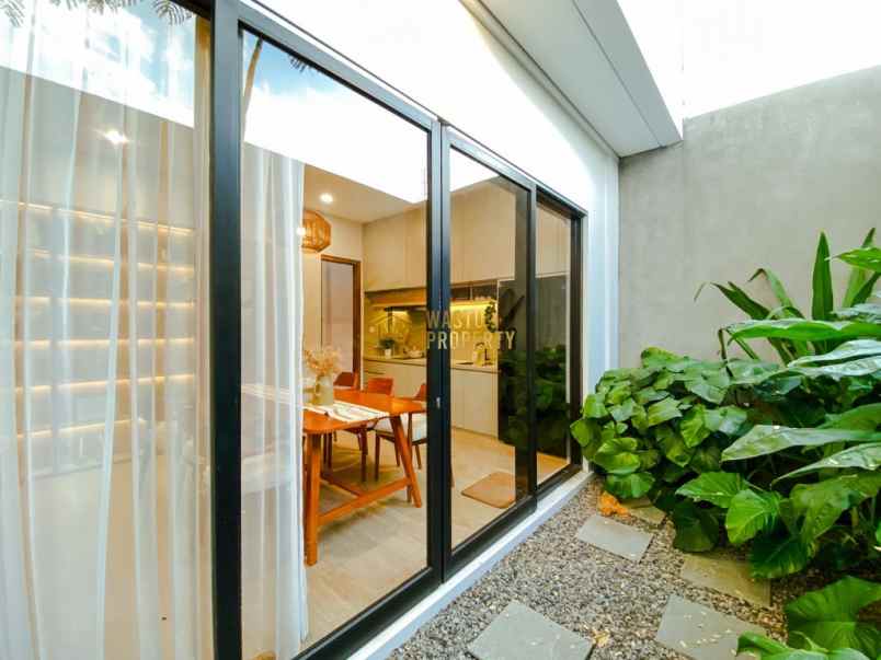 dijual rumah maguwoharjo depok sleman