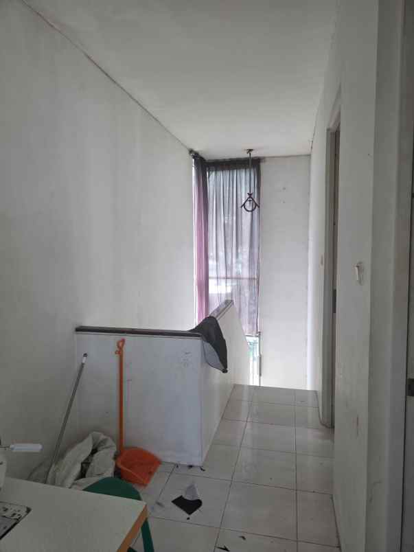 dijual rumah mahogany residence