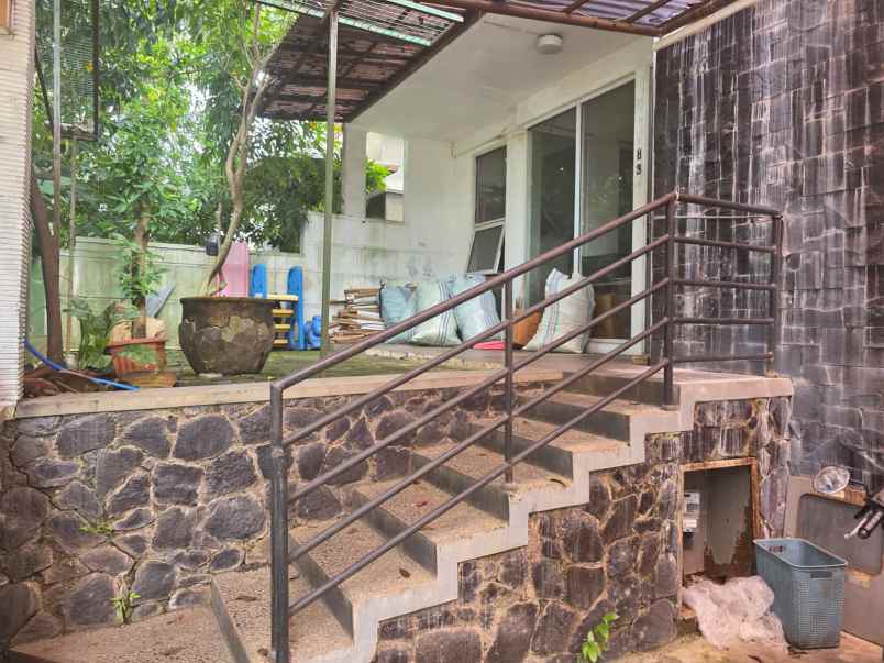 dijual rumah mahogany residence