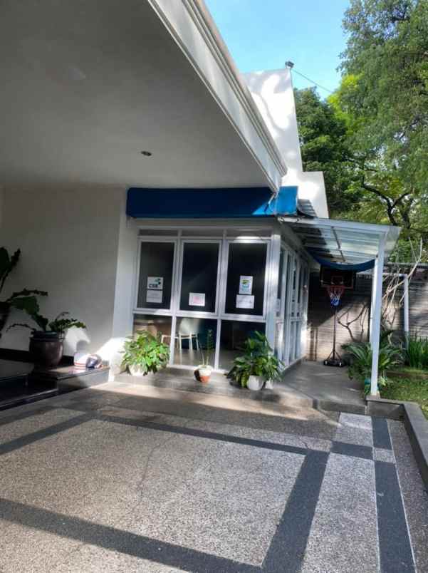 dijual rumah makmur sukajadi