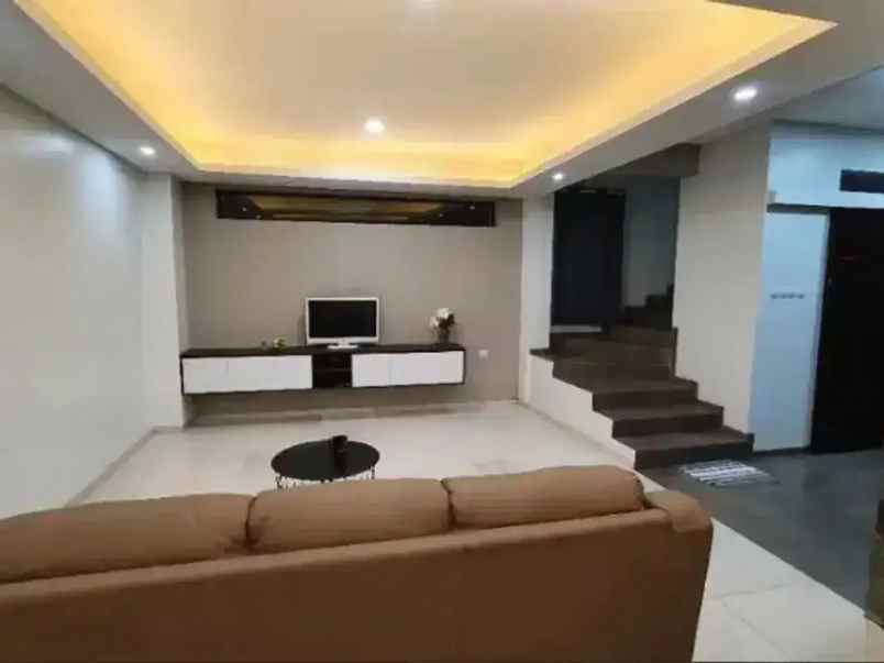dijual rumah malaka
