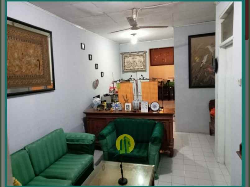 dijual rumah mangunjaya