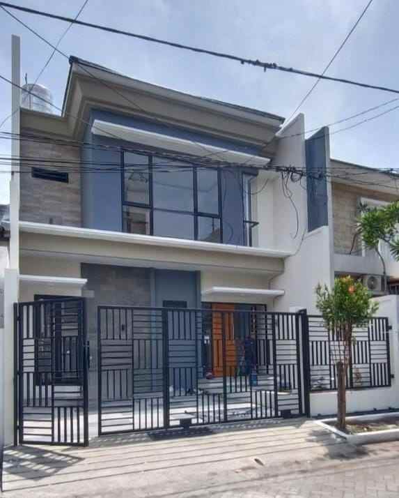 dijual rumah manyar rejo