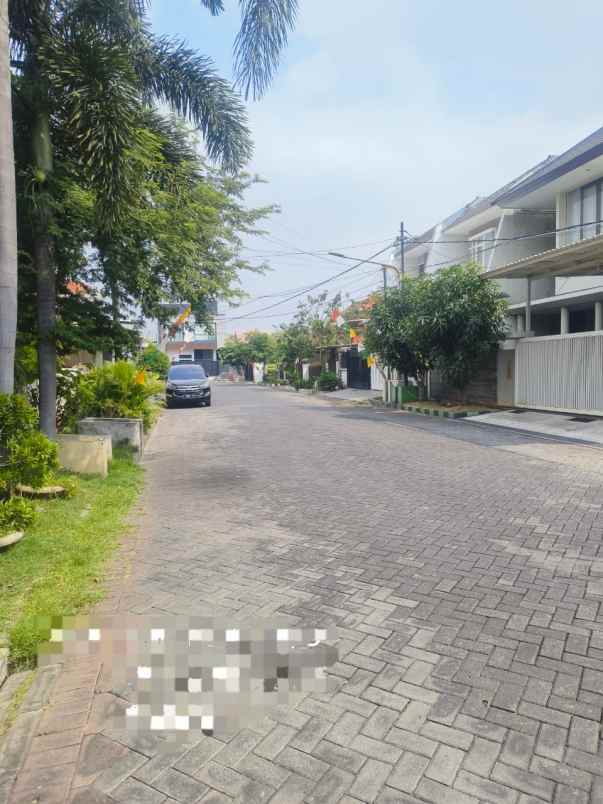 dijual rumah manyar tirtomoyo