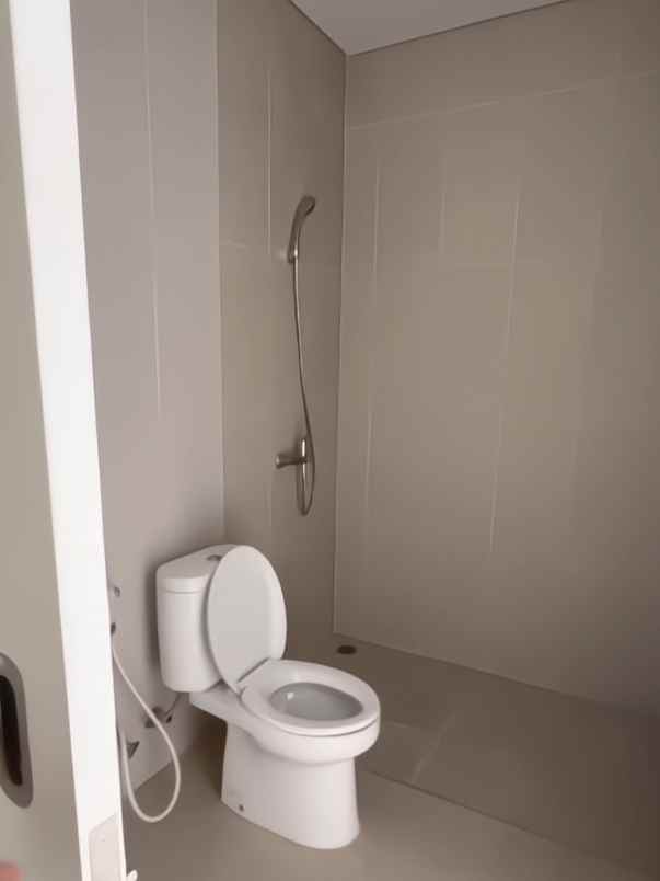dijual rumah manyaran