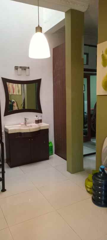 dijual rumah margahayu raya