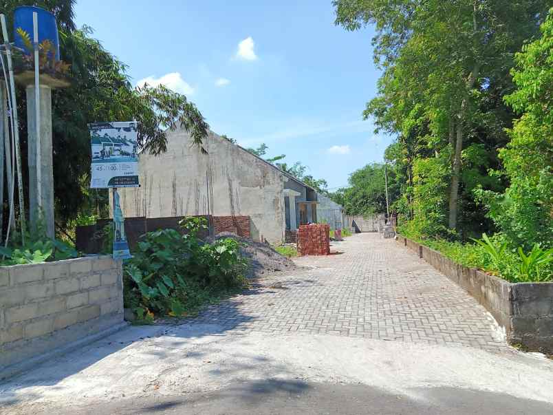 dijual rumah margorejo kec tempel