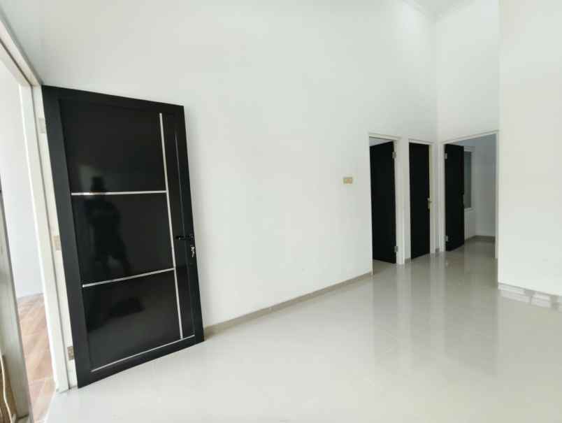 dijual rumah medayu utara