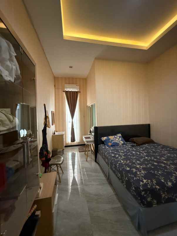 dijual rumah medokan asri