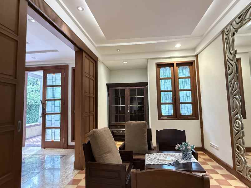dijual rumah menteng