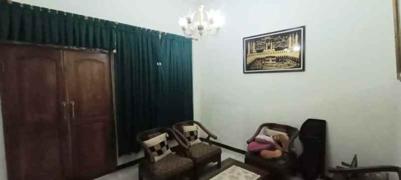 dijual rumah mentor