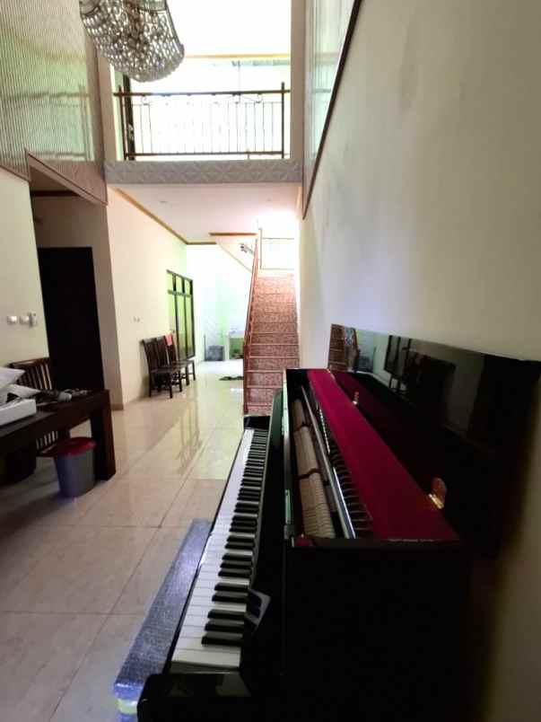 dijual rumah metland menteng cakung