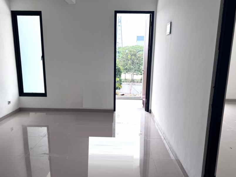 dijual rumah metland menteng cakung