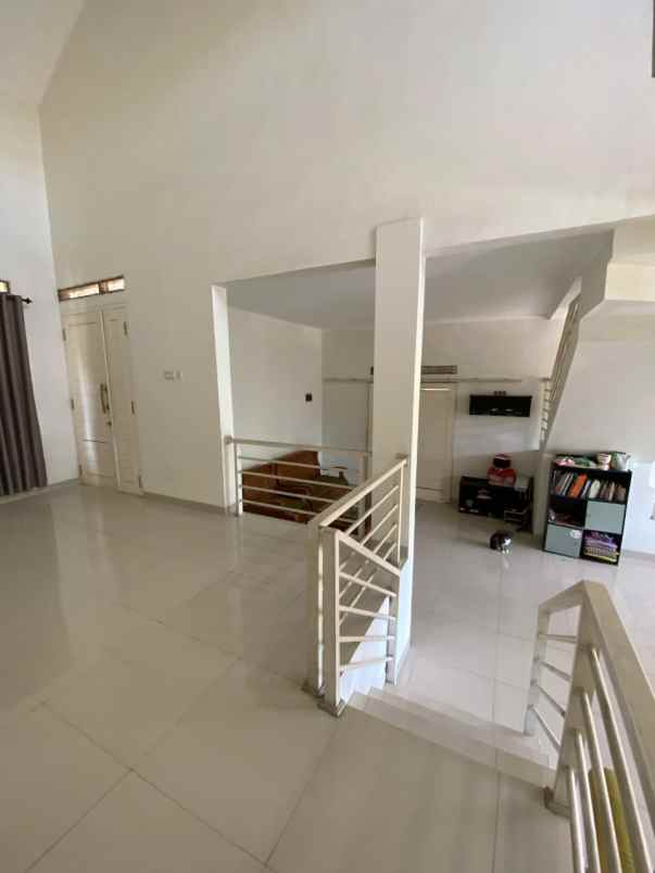 dijual rumah mewah di bukit ligar harga turun cepat