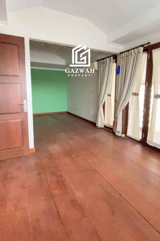 dijual rumah mewah di kota pekanbaru