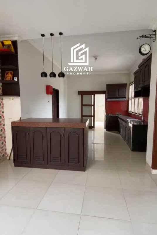 dijual rumah mewah di kota pekanbaru