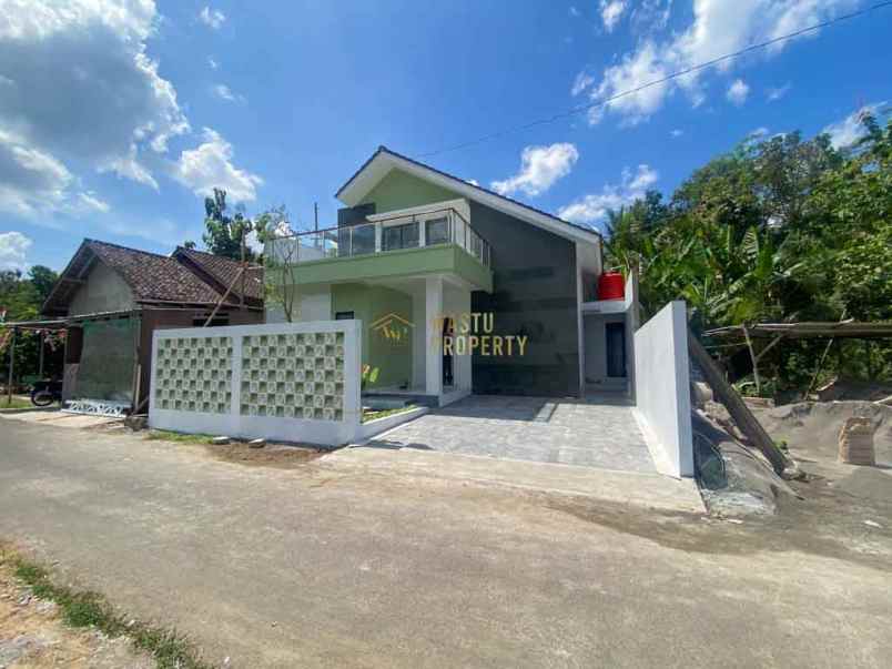 dijual rumah moyudan sleman