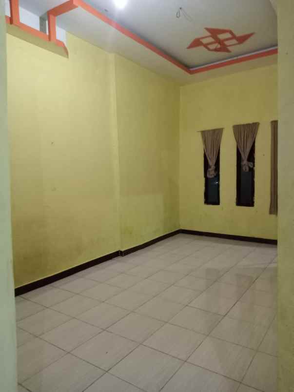 dijual rumah muka kuning paradise batu aji