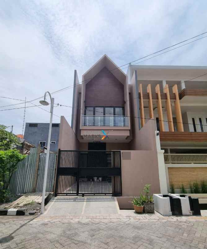 dijual rumah mulyosari