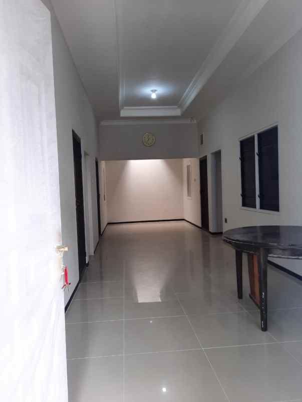 dijual rumah mulyosari