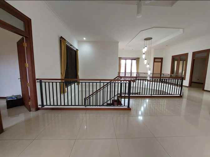 dijual rumah mulyosari bpd