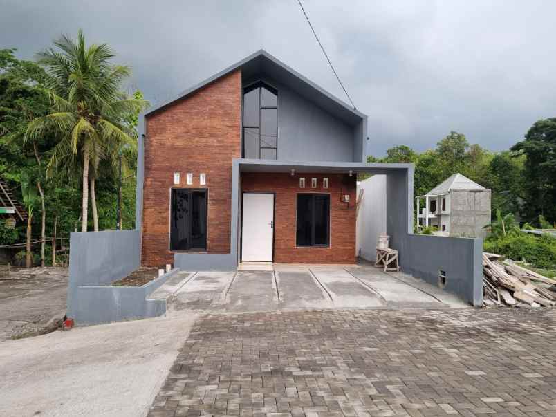 dijual rumah murah siap huni di area perumahan