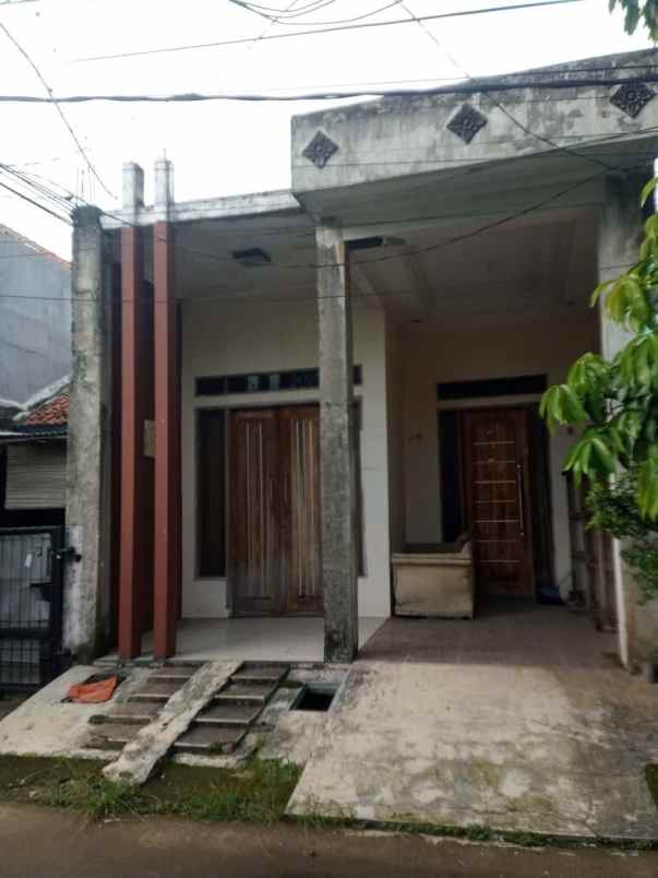 dijual rumah mustikasari