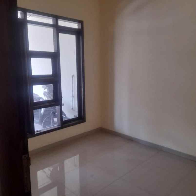 dijual rumah nyaman deket ke kampus upi cibiru bandung