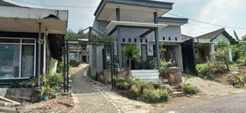 dijual rumah oro oro ombo