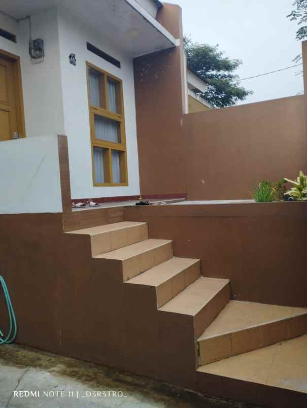 dijual rumah padalarang