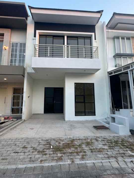 dijual rumah pakuwon city grand island