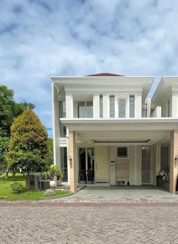 dijual rumah pakuwon city grand island