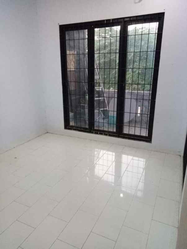 dijual rumah pamulang