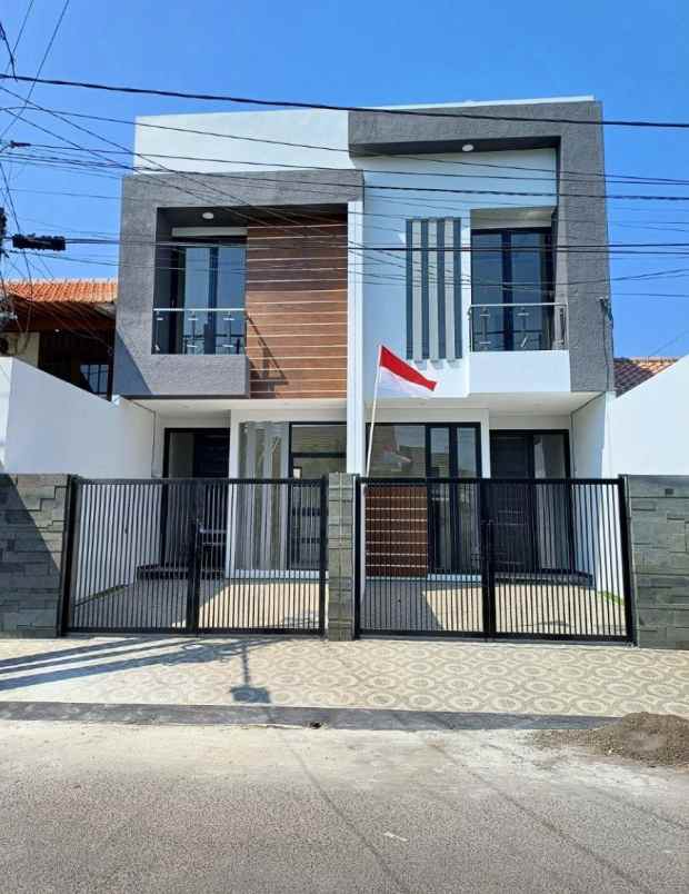 dijual rumah pandugo