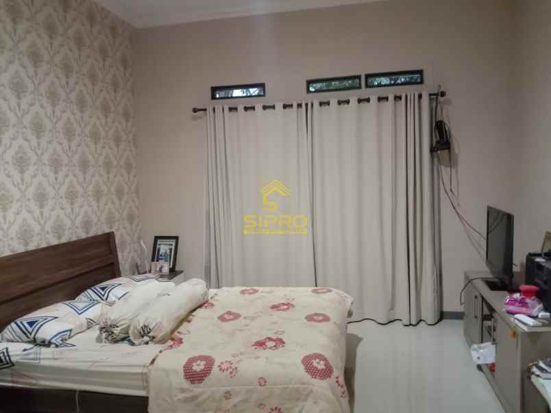 dijual rumah panncoran mas depok