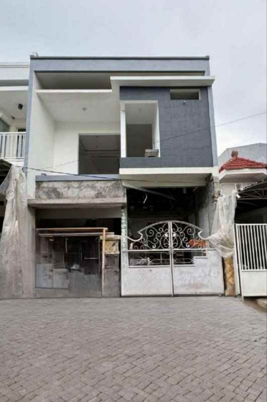 dijual rumah pantai mentari