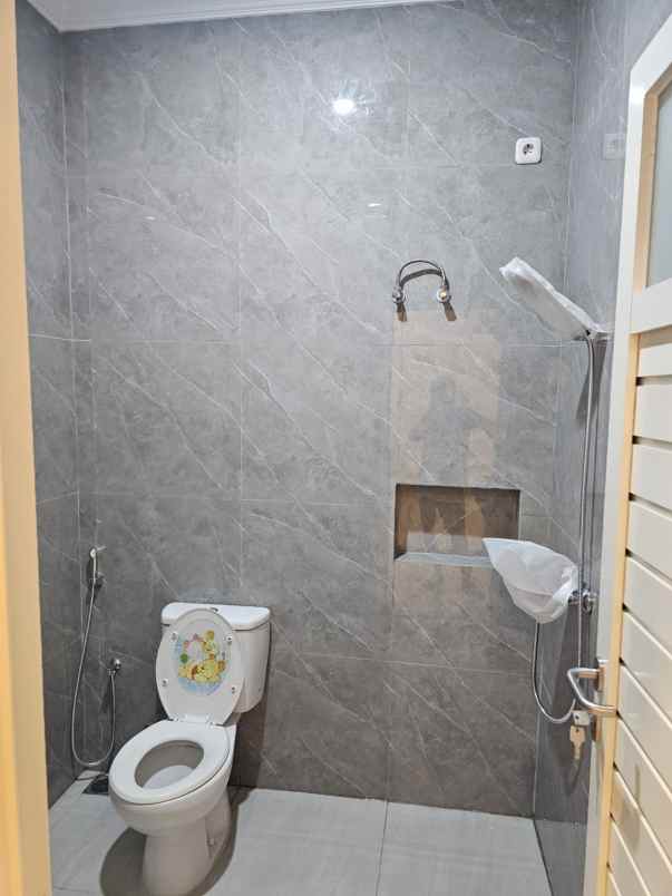 dijual rumah pantai mentari