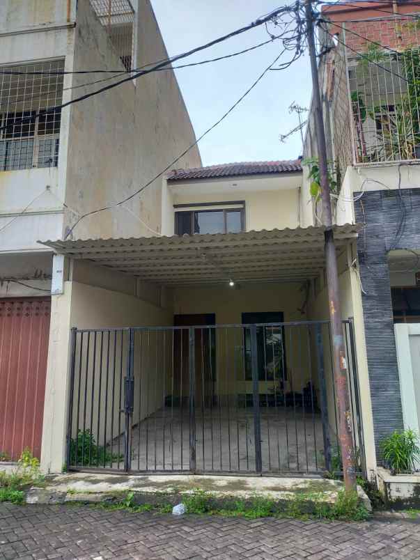 dijual rumah pasar kapasan