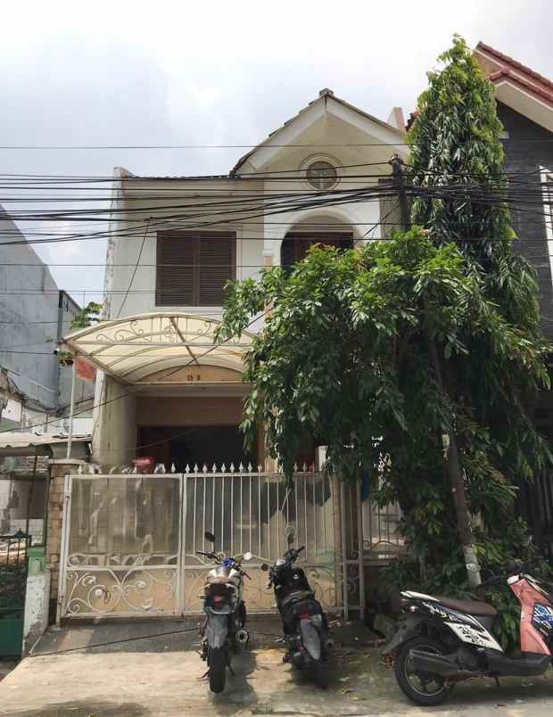 dijual rumah pegangsaan dua