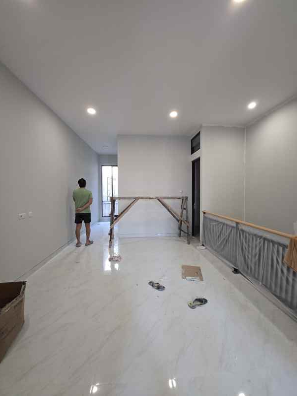 dijual rumah penjaringan sari