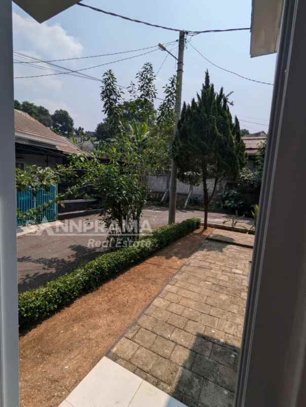 dijual rumah permata depok regency