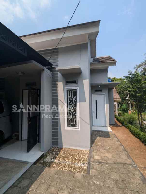 dijual rumah permata depok regency