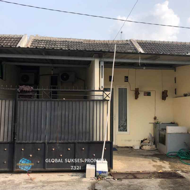 dijual rumah permata regency