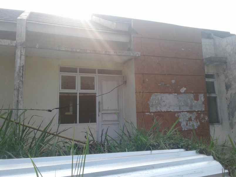 dijual rumah perum bukit mekar wangi