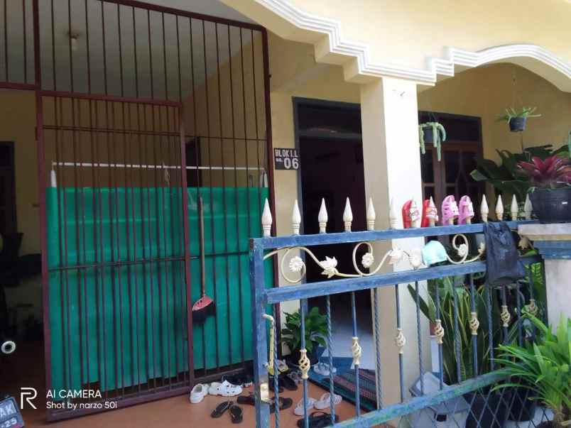 dijual rumah perum ikip tegal gondo