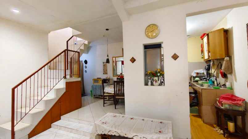 dijual rumah perum kodam mustika jaya