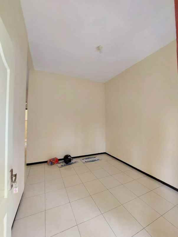 dijual rumah perum saptorenggo